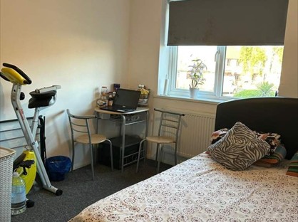 Room in a Shared House, Coniston Way, RM12