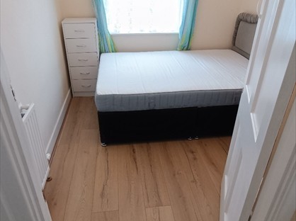 Room in a Shared House, Downton Road, BS4