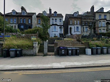 1 Bed Flat, Folkestone Road, CT17