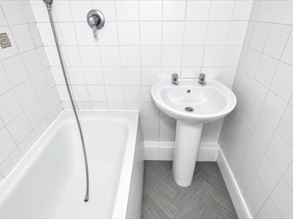 3 Bed Terraced House, Lillechurch Road, RM8