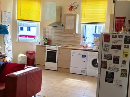 2 Bed Flat, High St, B14