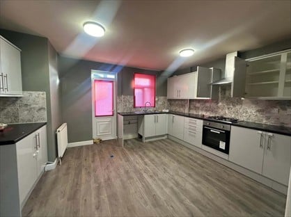 3 Bed Terraced House, Abbey Drive, LE4