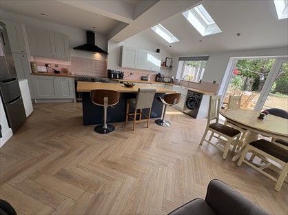 2 Bed Semi-Detached House, Stuart Close, RG4