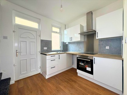 2 Bed Terraced House, Rhodes Terrace, S70
