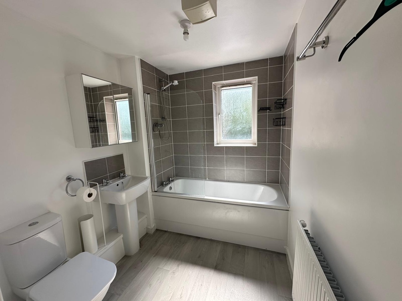 2 Bed Flat, Wicket Drive, B16 photo 4