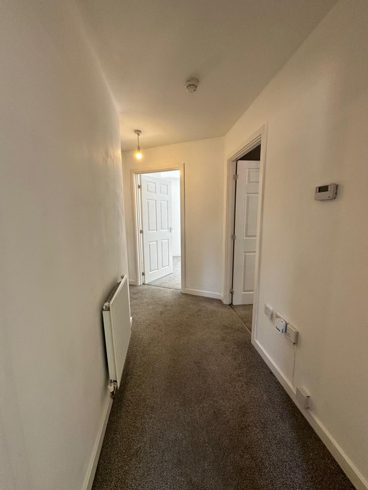 2 Bed Flat, Wicket Drive, B16 photo 5