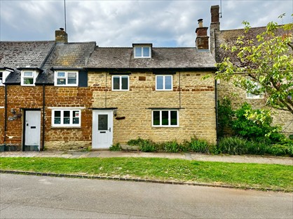 3 Bed End Terrace, Manor Road, OX17
