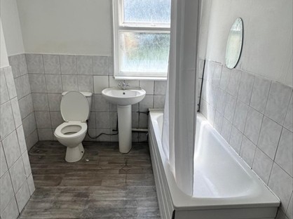 2 Bed Terraced House, Thorold Road, ME5