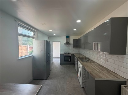 3 Bed Terraced House, Radlix Road, E10