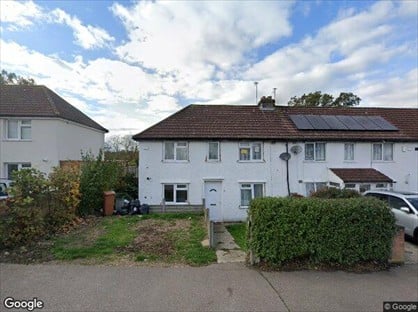 3 Bed Semi-Detached House, Walnuts Road, BR6