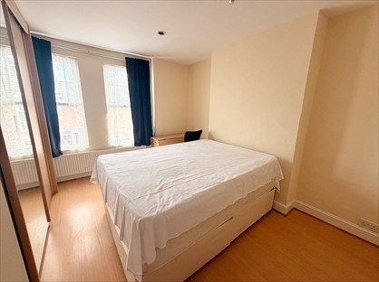 3 Bed Flat, Garratt Terrace, SW17