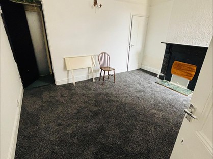 2 Bed Flat, Tividale, B69