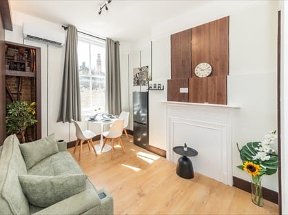 2 Bed Flat, Kensington High St, W8