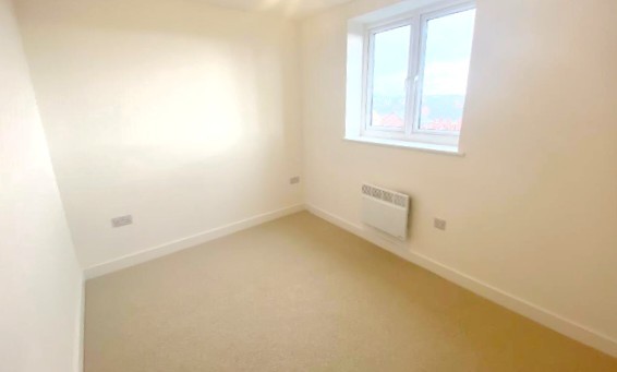 1 Bed Flat, The Silk Works, CV6 photo 4