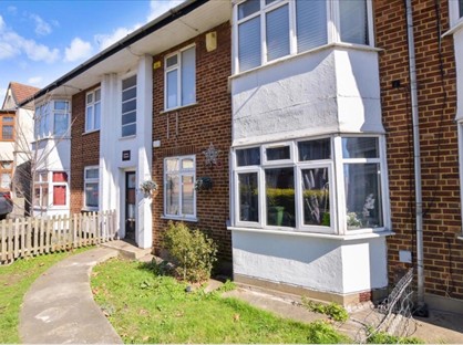 2 Bed Flat, Mill Lane, RM6