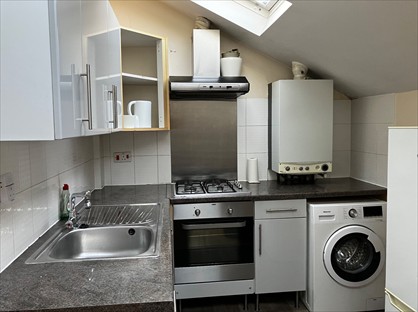 2 Bed Flat, Garratt Terrace, SW17