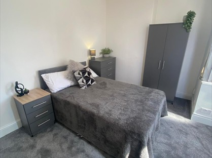 Room in a Shared House, Balby Road, DN4