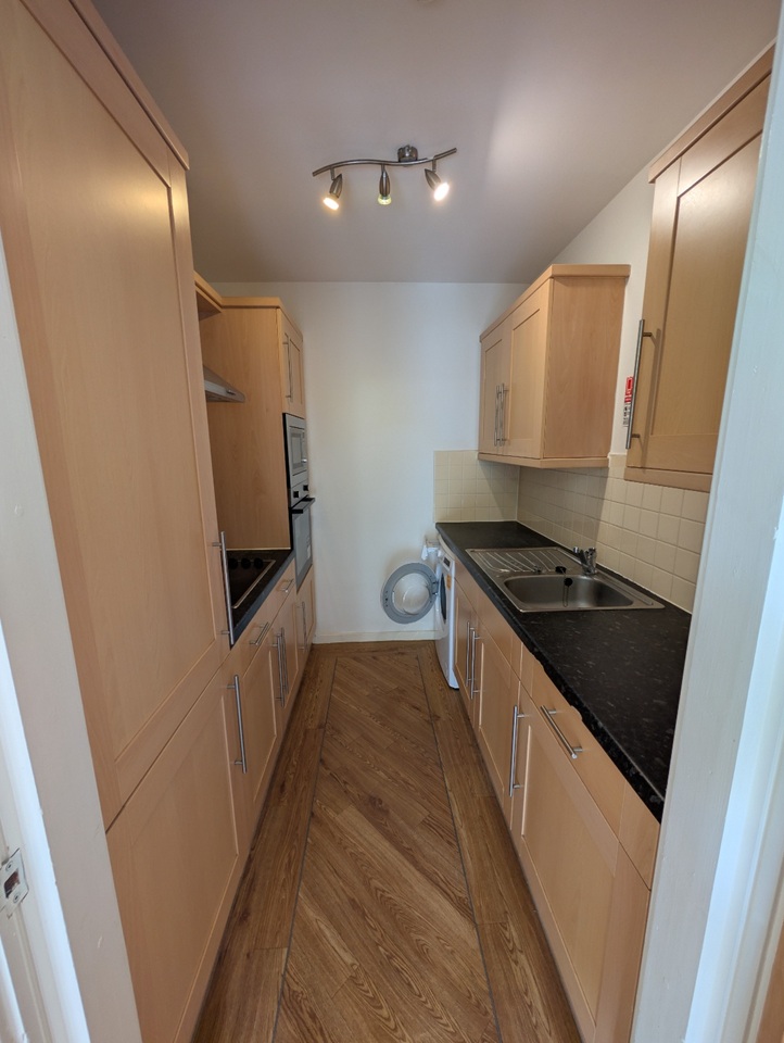 1 Bed Flat, Buslingthorpe Lane, LS7 photo 4