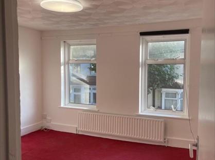 3 Bed Terraced House, Gloucester Road, E12