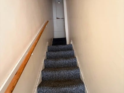 Room in a Shared House, Briggate, BD17