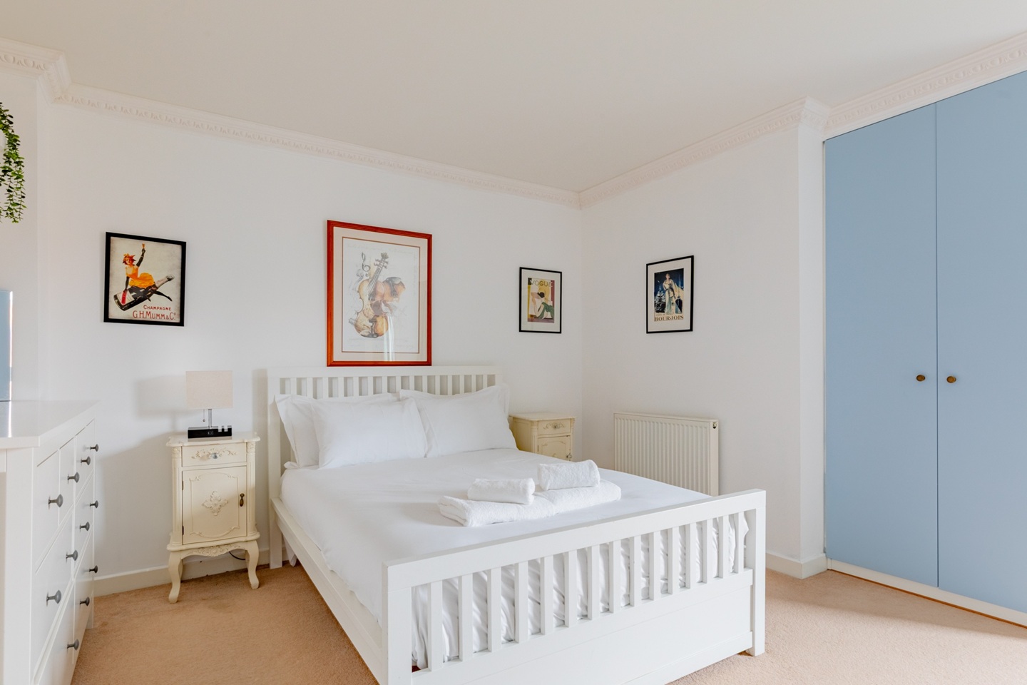 2 Bed Flat, Len Bishop Court, E1W photo 3