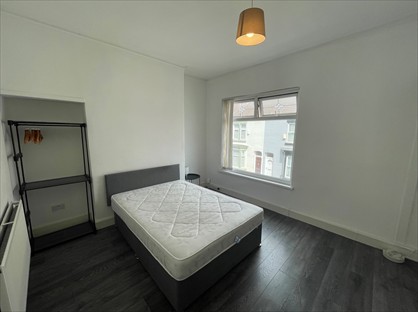 Room in a Shared House, Oxton Street, L4