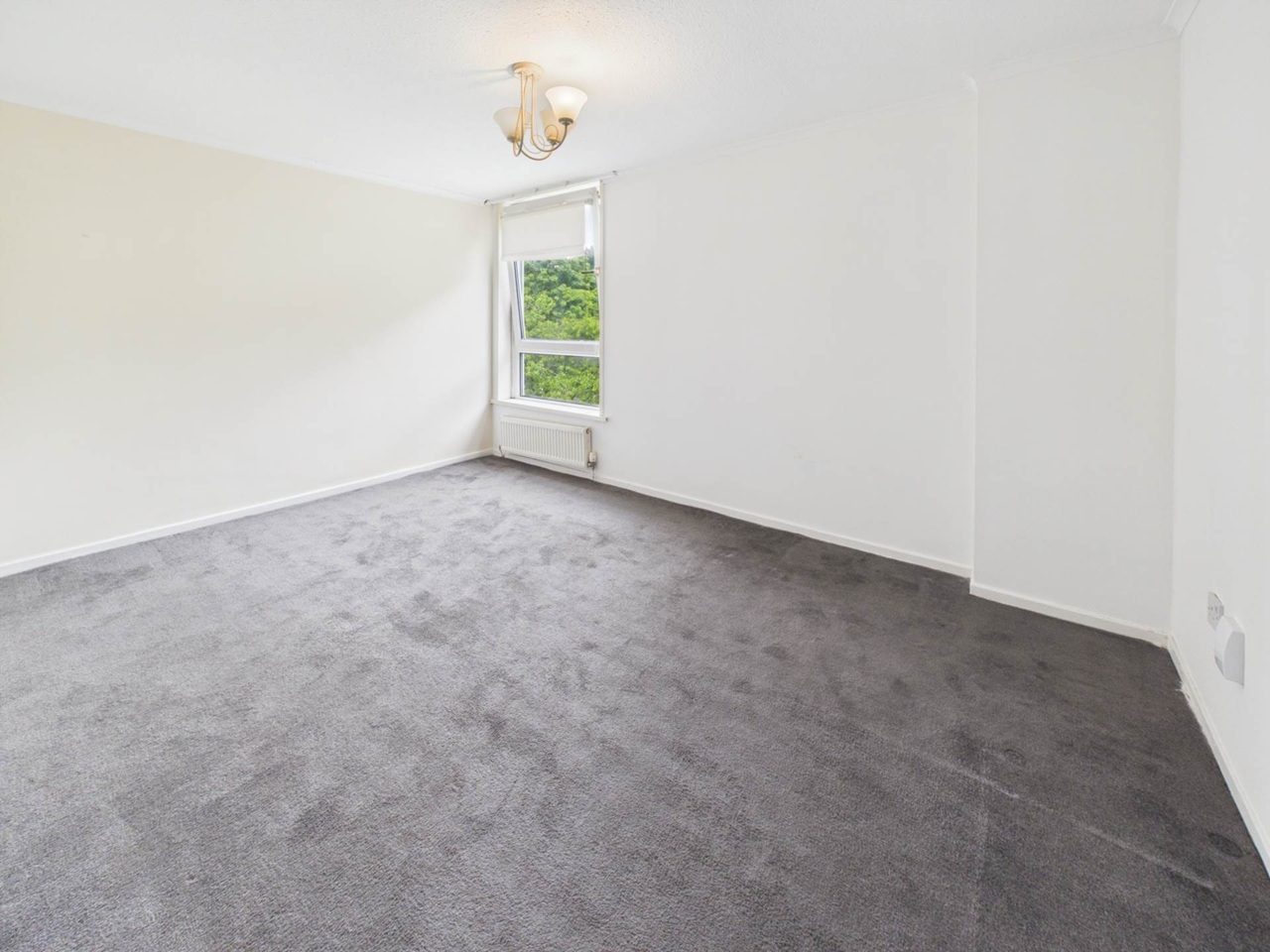 3 Bed Flat, Acre Road, G20 photo 5