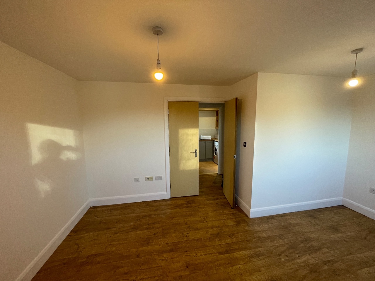 2 Bed Flat, Rickman Drive, B15 photo 4