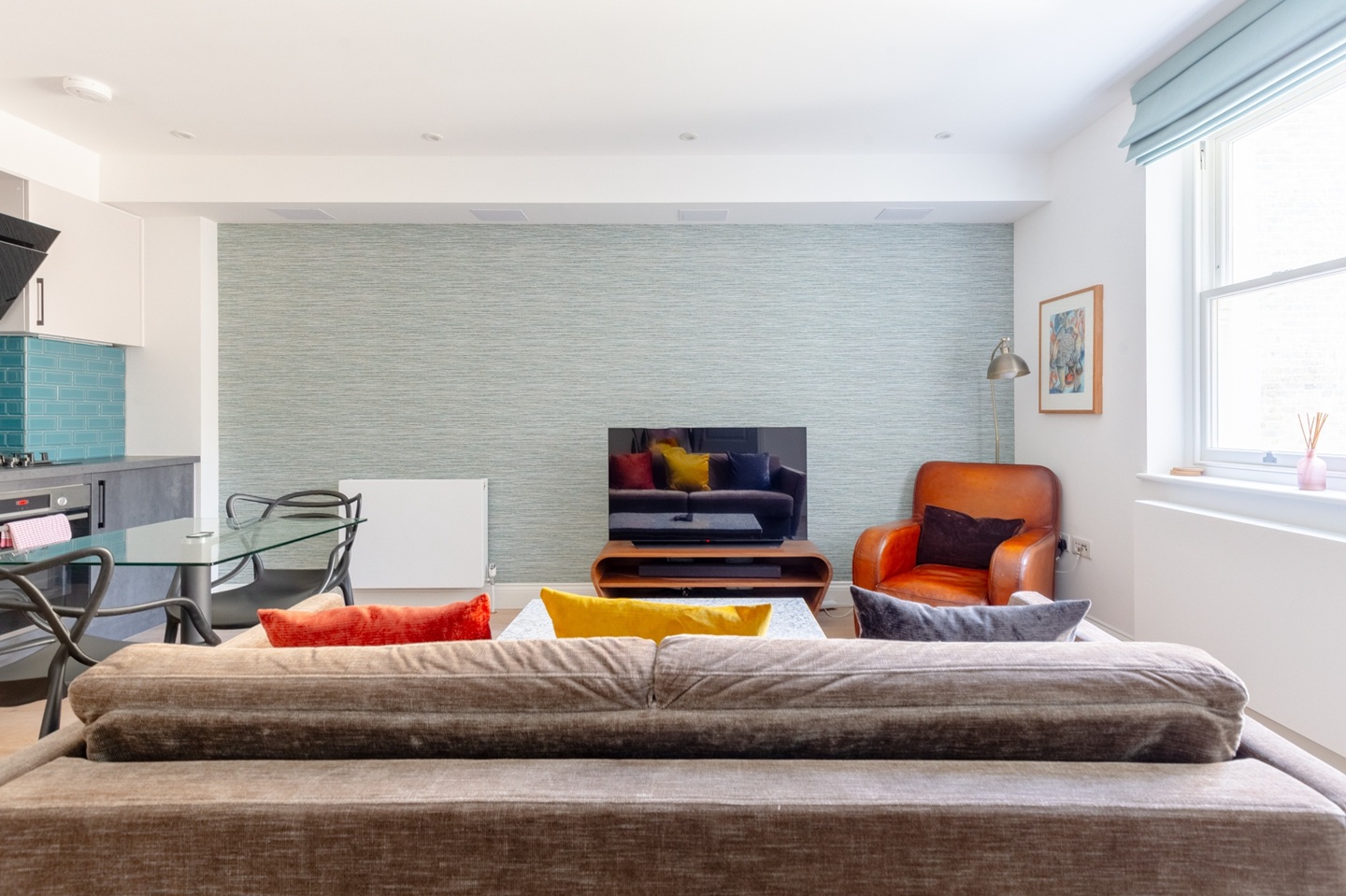 1 Bed Flat, Sutherland Avenue, W9 photo 5