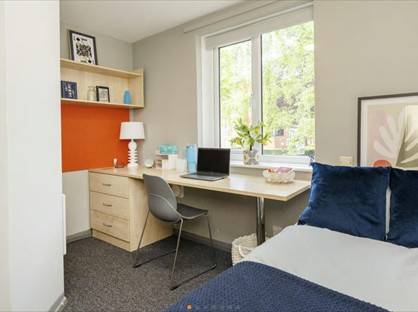 Room in a Shared House, Calthorpe Court, B5