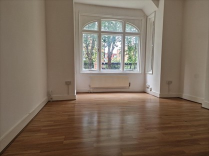 Room in a Shared House, Eastwood Avenue, M40