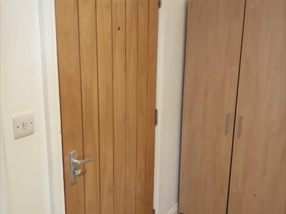 Studio Flat, Ballards Mews, HA8