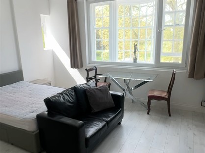 Studio Flat, Pearson Park, HU5