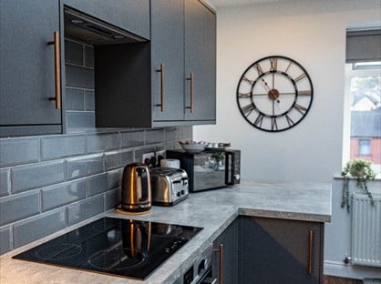 2 Bed Flat, Deal House, HD5