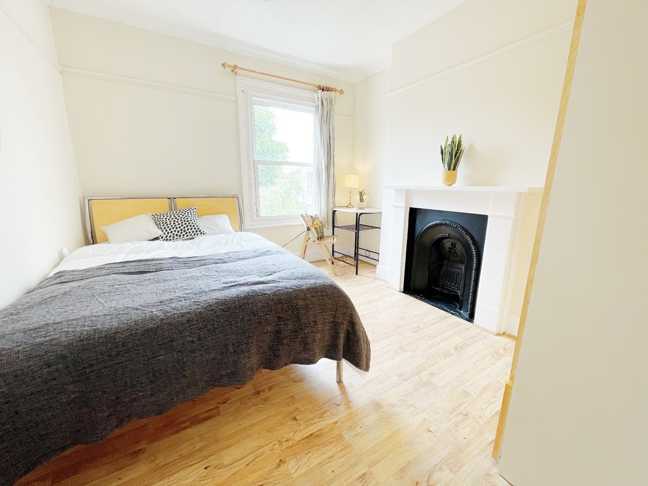 Room in a Shared Flat, Evelyn Street, SE8