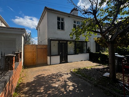 3 Bed Semi-Detached House, Victoria St, SK14