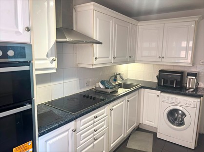 2 Bed Flat, Worple Road, SW19