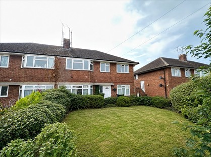 2 Bed Maisonette, Gloucester Crescent, NN10
