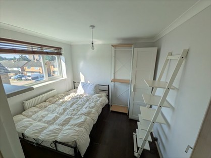 Room in a Shared House, Grange Road, RM3