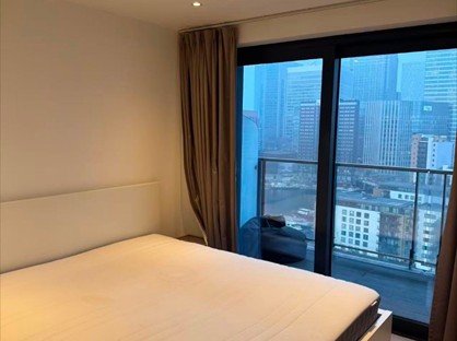 1 Bed Flat, Horizons Tower, E14