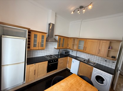 3 Bed Semi-Detached House, Haverstock Hill, NW3