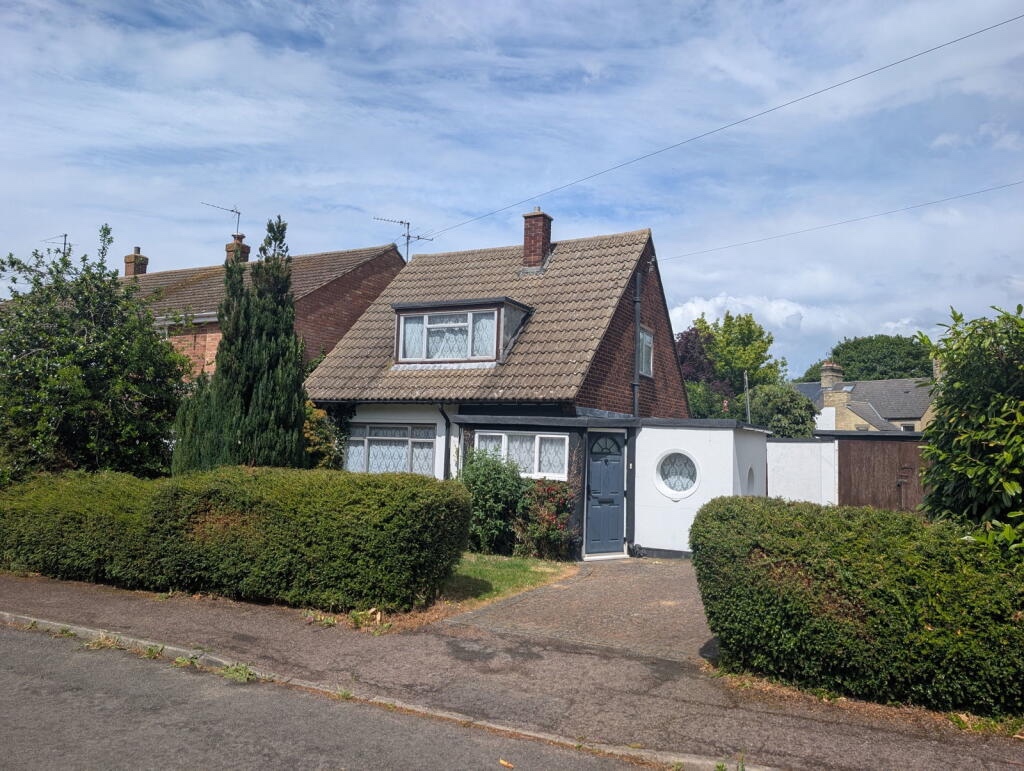 3 Bed Detached House, Neale Close, CB1