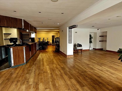 1 Bed Maisonette, Kirkgate, HD1