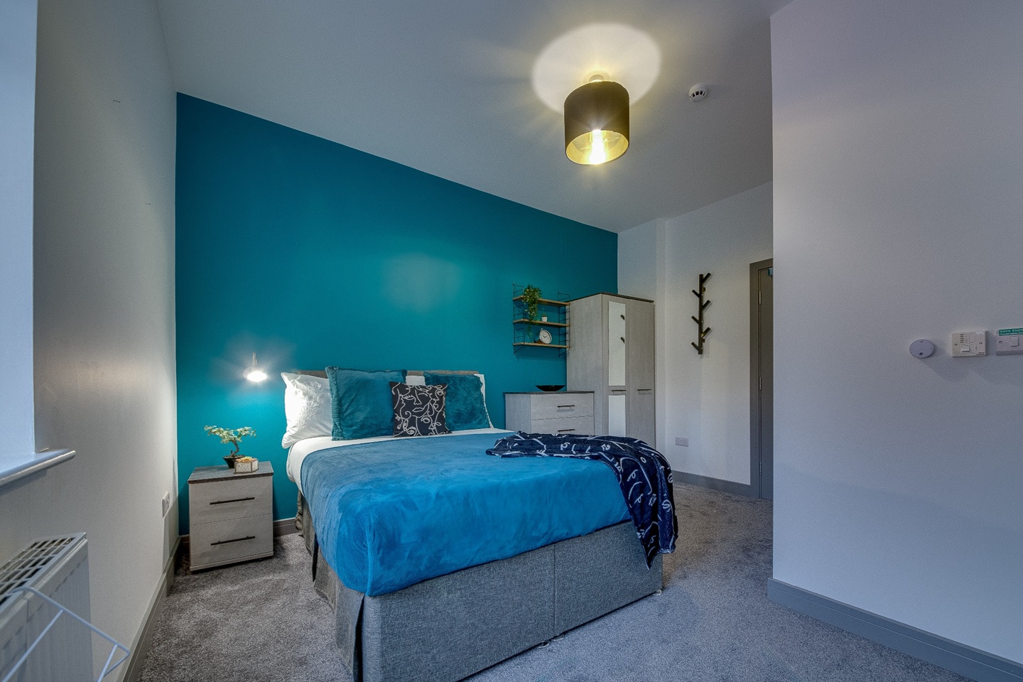 Room in a Shared House, Stanningley Road, LS13