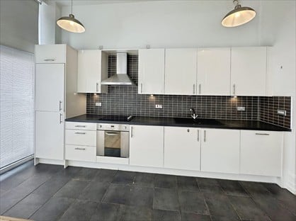 2 Bed Flat, High Street, S60