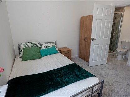 Room in a Shared House, Rae Street, SK3