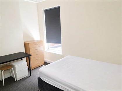 Room in a Shared House, Olive Road, NW2