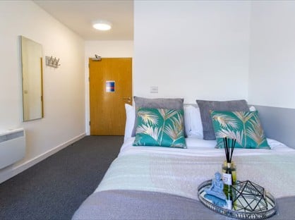 Room in a Shared Flat, Cathedral Road, DE1