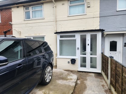 Room in a Shared House, Crossdale Rd, M9