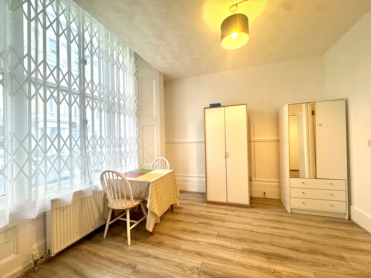 Studio Flat, London, W2 photo 3